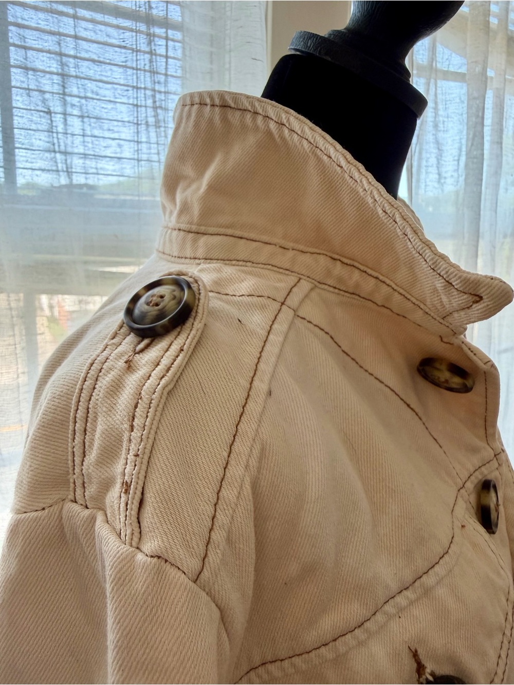 Free People Cream Button-Front Jean Jacket - Picture 2 of 15